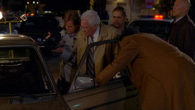 Под стражей