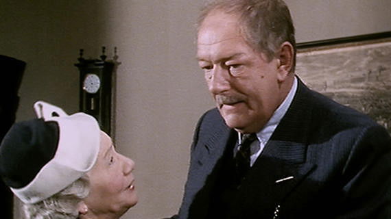 Мегрэ идет в школу