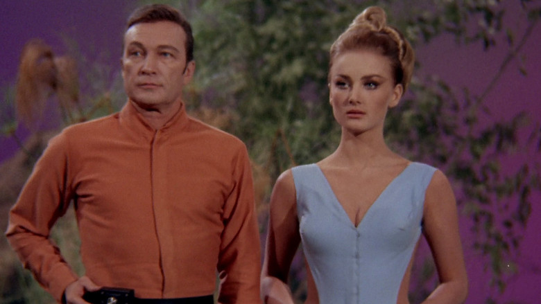 Как розу ты не назови...