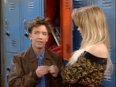 Что здесь происходит, то и вокруге