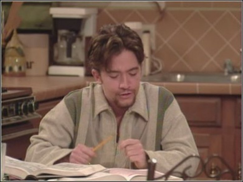 Келли что-то знает