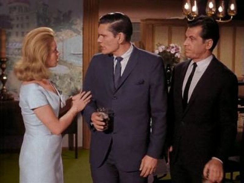 Которая Саманта у телефона?