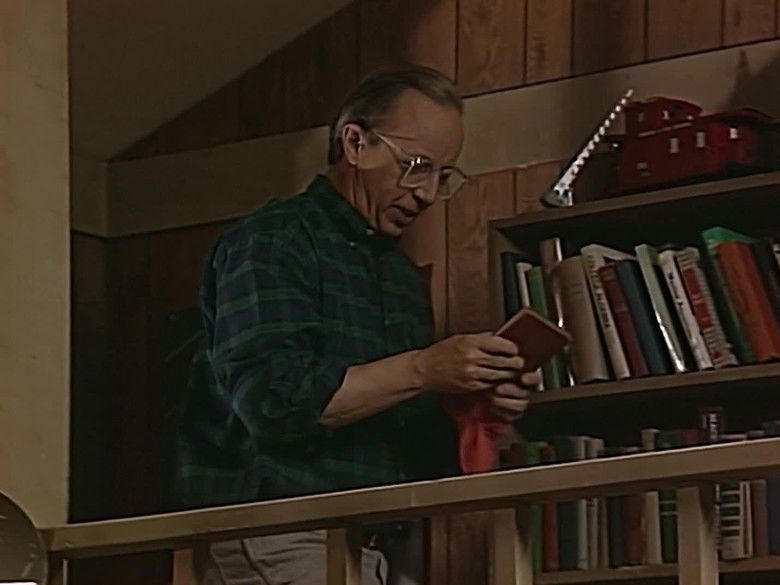 Стоя в тени любви