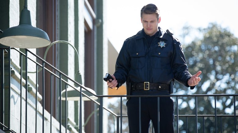 За чёрным горизонтом