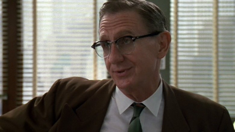 Далеко за звездами