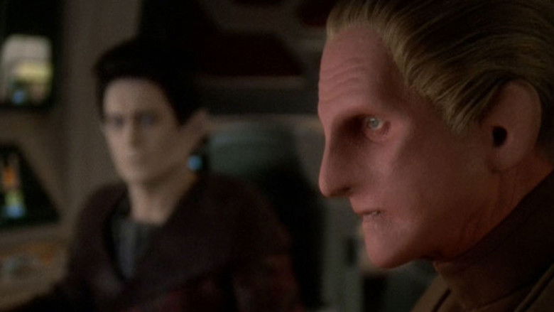 Вера, измена, и Великая Река